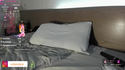 Snapshot of miranacute chatting on 01-19-25, 10:17 Millana online show from 01-19-25, 10:17