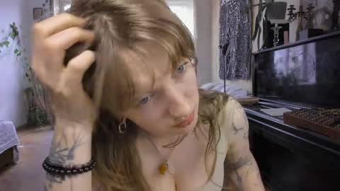 miranda2_0 online show from 04-04-26, 10:46