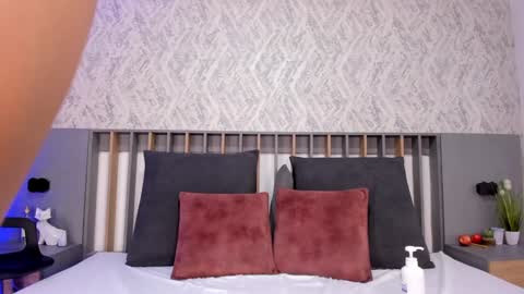 Miranda online show from 12-23-24, 02:24