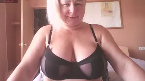 Miranda online show from 06-15-26, 04:58