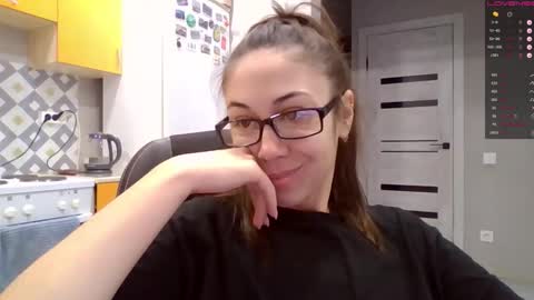 MIRANDA online show from 10-19-25, 04:57