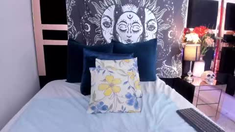 Miranda  online show from 05-20-26, 05:52