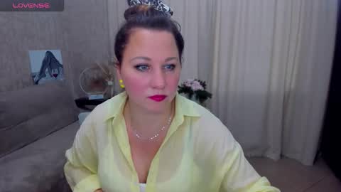 MirandaDyson online show from 09-23-25, 10:07