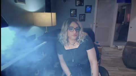 Snapshot of mirandagrrl chatting on 03-05-25, 10:11 Mirandagrrl online show from 03-05-25, 10:11