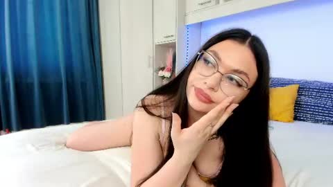 Mira online show from 06-25-26, 09:14