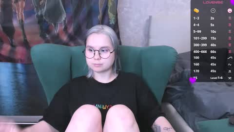 Kira online show from 03-04-25, 02:06