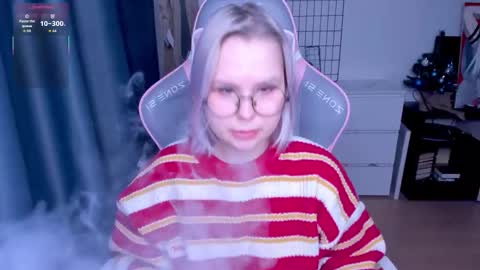 Snapshot of miray_kuriyama chatting on 02-25-26, 08:07 Kira online show from 02-25-26, 08:07