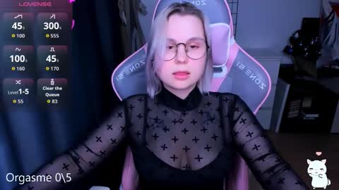 Snapshot of miray_kuriyama chatting on 03-15-26, 05:19 Kira online show from 03-15-26, 05:19