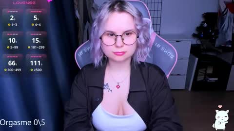 Snapshot of miray_kuriyama chatting on 03-21-26, 06:44 Kira online show from 03-21-26, 06:44