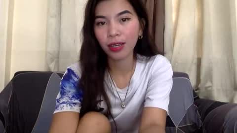 Snapshot of mireill_sex chatting on 06-22-26, 12:35 mireill_sex online show from 06-22-26, 12:35