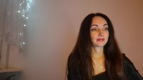 Snapshot of mirelisse chatting on 05-14-26, 07:53 Christina online show from 05-14-26, 07:53