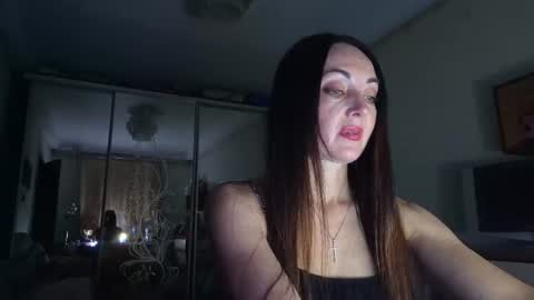 Christina online show from 06-19-26, 09:07