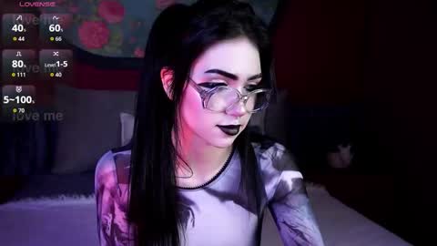 Snapshot of mirelmori chatting on 02-11-26, 12:37 Jess online show from 02-11-26, 12:37