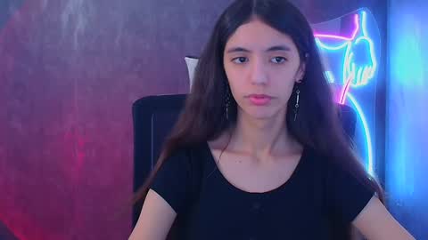 Snapshot of miri_miss chatting on 12-14-24, 12:55 Miri online show from 12-14-24, 12:55
