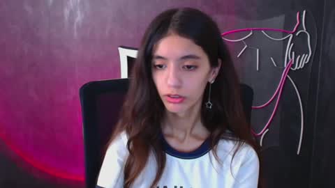 Snapshot of miri_miss chatting on 12-22-24, 01:22 Miri online show from 12-22-24, 01:22