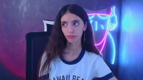 Snapshot of miri_miss chatting on 01-16-25, 04:28 Miri online show from 01-16-25, 04:28
