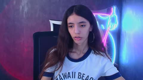 Snapshot of miri_miss chatting on 01-19-25, 01:01 Miri online show from 01-19-25, 01:01