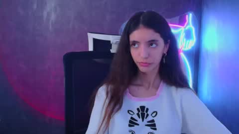 Snapshot of miri_miss chatting on 01-24-25, 01:57 Miri online show from 01-24-25, 01:57