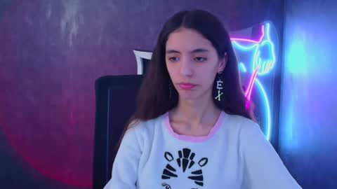 Snapshot of miri_miss chatting on 01-26-25, 01:36 Miri online show from 01-26-25, 01:36