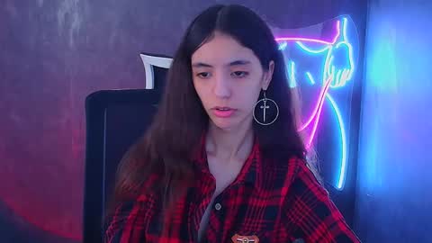 Snapshot of miri_miss chatting on 01-31-25, 08:32 Miri online show from 01-31-25, 08:32