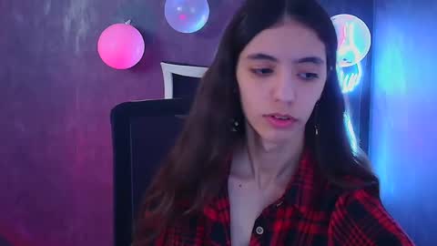 Snapshot of miri_miss chatting on 02-12-25, 08:59 Miri online show from 02-12-25, 08:59
