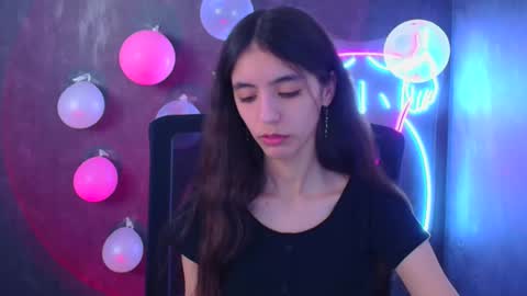 Snapshot of miri_miss chatting on 02-13-25, 12:00 Miri online show from 02-13-25, 12:00