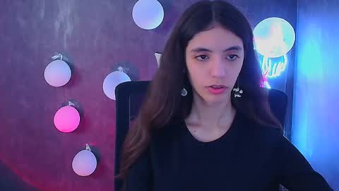 Snapshot of miri_miss chatting on 02-26-25, 03:19 Miri online show from 02-26-25, 03:19