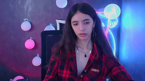 Snapshot of miri_miss chatting on 03-07-25, 12:45 Miri online show from 03-07-25, 12:45