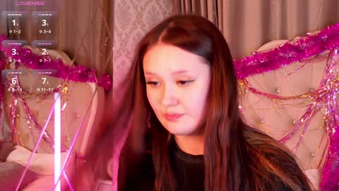 Miriam WhiteF online show from 12-18-24, 02:06