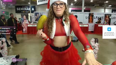 Snapshot of mischiefmuse chatting on 12-07-24, 07:32 Mischief Muse online show from 12-07-24, 07:32