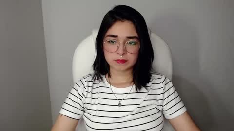 Snapshot of misha__sweet__27 chatting on 01-23-25, 05:45 misha online show from 01-23-25, 05:45