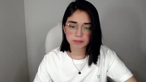 Snapshot of misha__sweet__27 chatting on 01-24-25, 03:32 misha online show from 01-24-25, 03:32