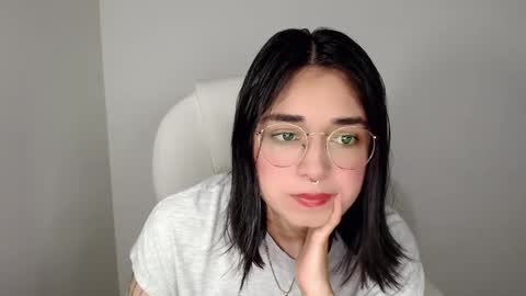 Snapshot of misha__sweet__27 chatting on 01-31-25, 01:11 misha online show from 01-31-25, 01:11