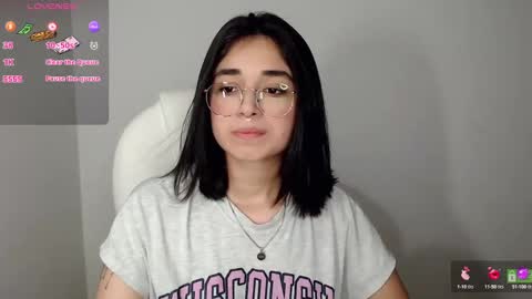 Snapshot of misha__sweet__27 chatting on 02-18-25, 08:49 misha online show from 02-18-25, 08:49
