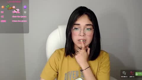Snapshot of misha__sweet__27 chatting on 02-20-25, 10:37 misha online show from 02-20-25, 10:37