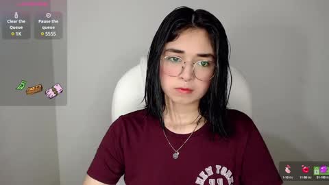 Snapshot of misha__sweet__27 chatting on 02-22-25, 08:40 misha online show from 02-22-25, 08:40