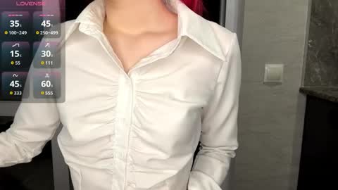 Molly online show from 04-30-26, 08:48