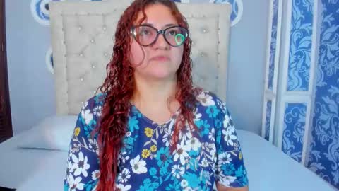 Mishell online show from 12-22-25, 01:19