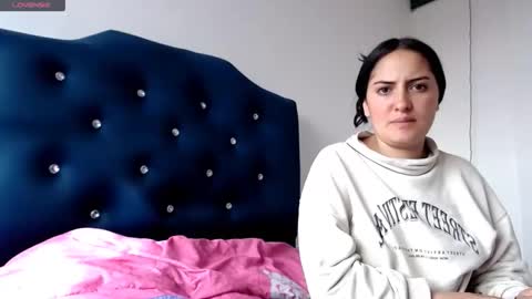 Nicol online show from 04-07-26, 01:11