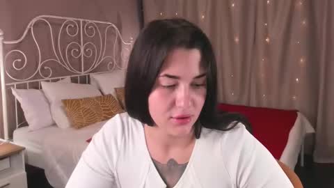 Snapshot of miss____mira chatting on 09-16-25, 12:11 miss____mira online show from 09-16-25, 12:11