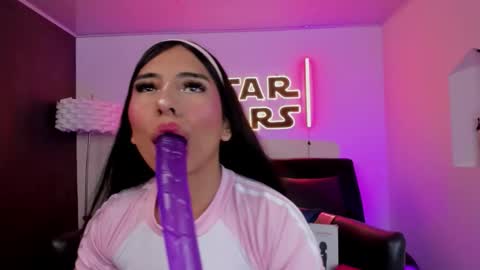 Snapshot of miss___allison chatting on 02-16-26, 11:06 Allison online show from 02-16-26, 11:06