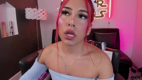 Snapshot of miss___allison chatting on 03-25-26, 11:05 Allison online show from 03-25-26, 11:05