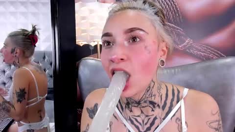 miss___angel online show from 02-20-25, 07:41