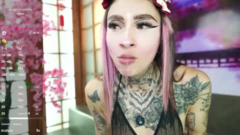 miss___angel online show from 11-13-25, 06:18