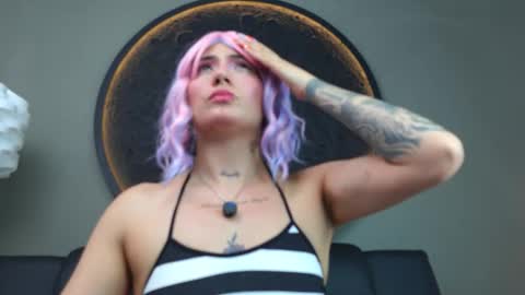 Charlotte online show from 10-10-25, 07:24