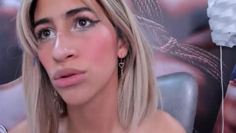 Snapshot of miss___taylor chatting on 02-20-26, 06:26 Taylor online show from 02-20-26, 06:26