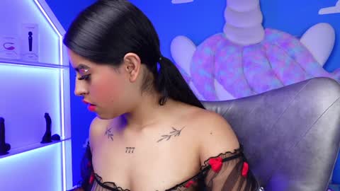 Anya online show from 02-07-25, 11:01