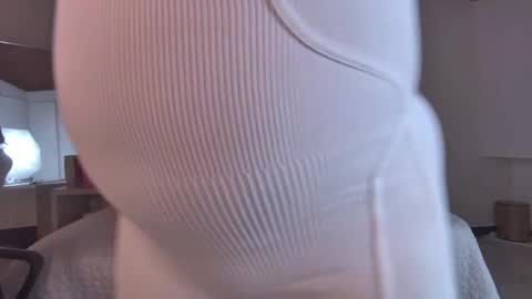 miss__ary_ online show from 05-19-26, 11:49