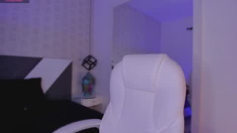 Charlotte online show from 02-05-25, 04:27