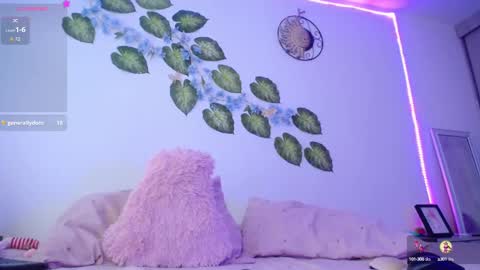 Snapshot of miss__saenz chatting on 10-07-25, 10:07 online show from 10-07-25, 10:07